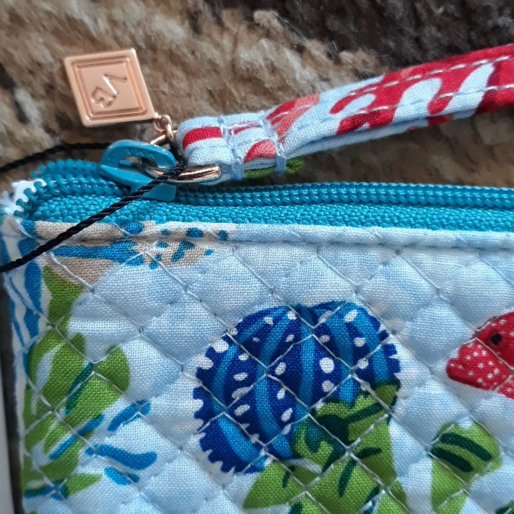 7x*Host Pick*Vera Bradley adorable wristlet - Picture 15 of 16